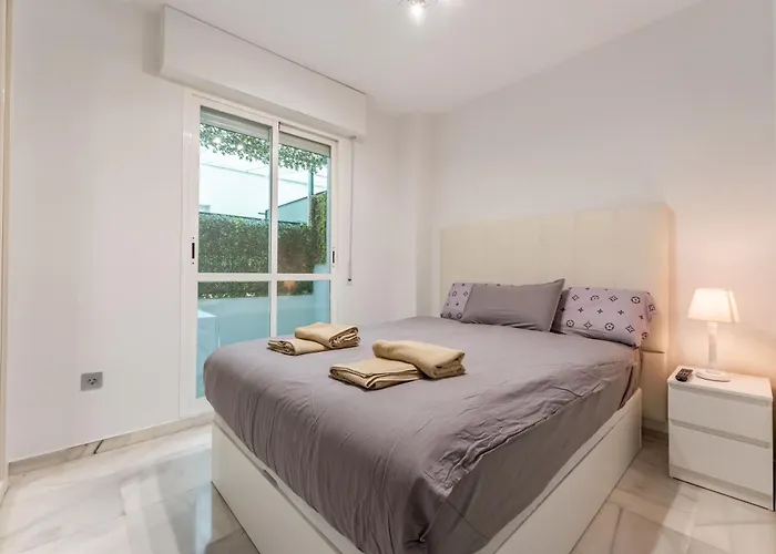 Apartament Lorcrimar Banus 2 *